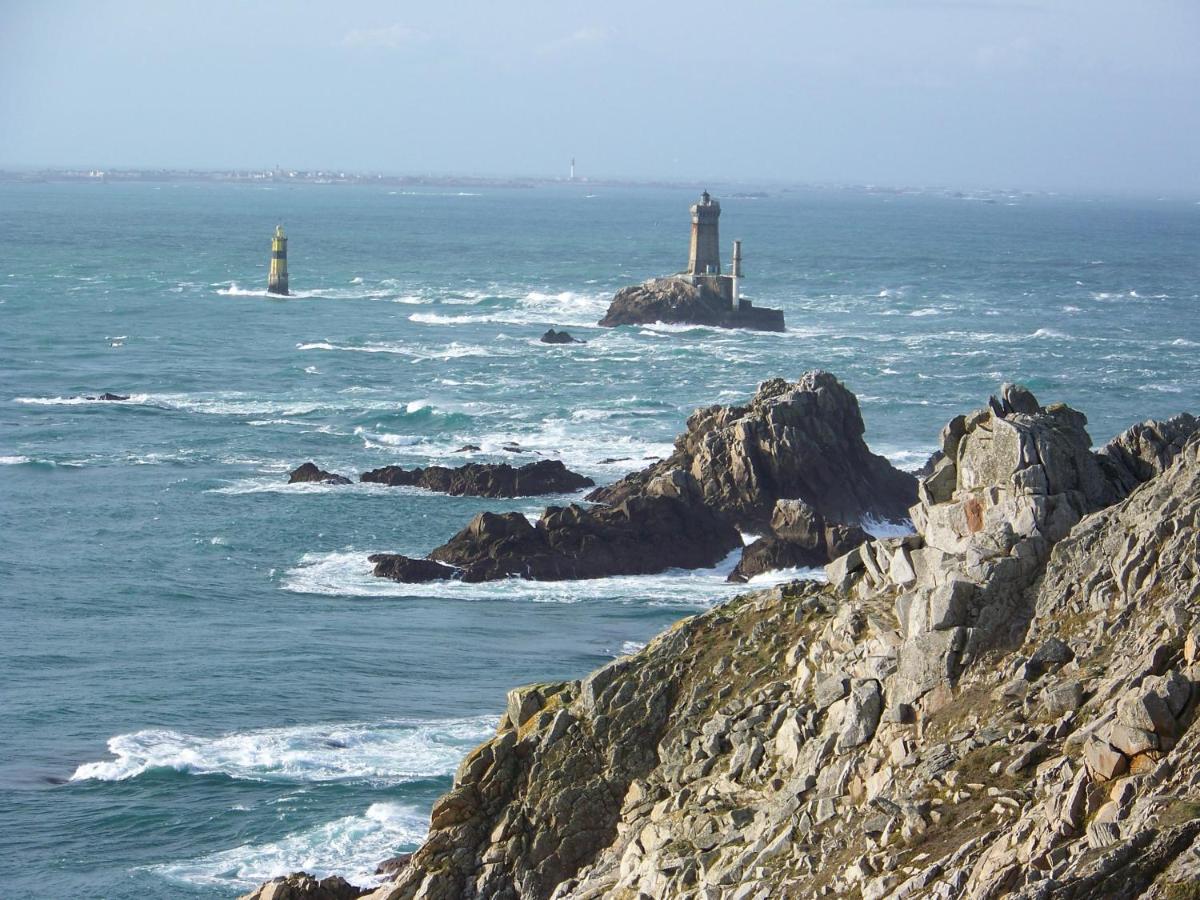 Les Charmantes Pierres Percees Ploumilliau Exterior foto